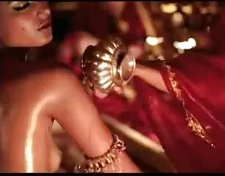 Jeune fille indienne pour de video porno gros cul