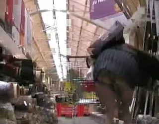 Prochain achat en bas sans culotte asiatique salope