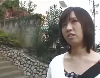 Japonaise dick dans une boîte video porno sexe