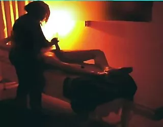 Un bon massage de la fille noire xx video gratuit