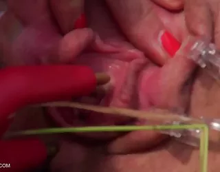 Chatte cont - - tres jeune fille nue