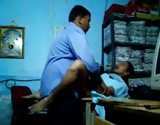 Le bureau des filles pornp x