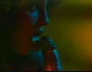 Annie sprinkle (ou petite orale annie?) glory holes videos