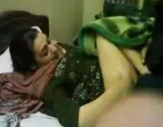 Invité se déshabiller porno français x