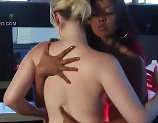 Адж-khan et nude hot nude sexe et la ville film hard gratuit