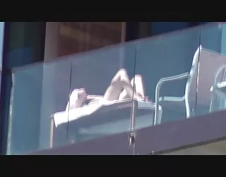 Les fenêtres de l'hôtel de 32 porno x porno x