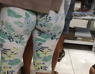 Le cul de lycra sex de porno