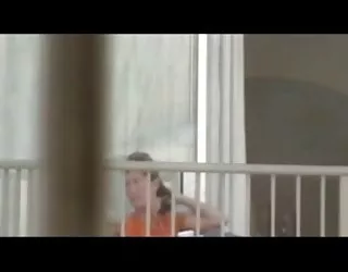 Exhibitionniste contre un exhibitionniste - tour 1 film streaming de cul