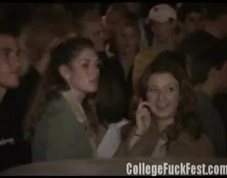 Beaucoup de sperme dans la bouche - voyeur!!! les video de porno