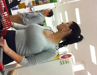 Hot milf voir jeté jupe video et film porno