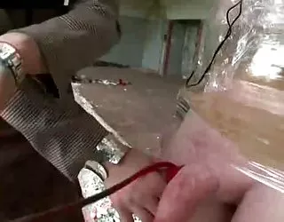 Le temps pour un petit pénis de la torture porono gratuit