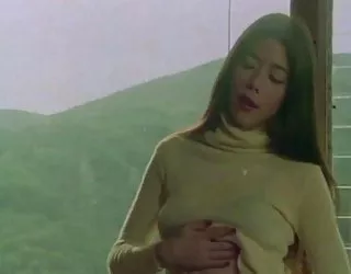 Vintage: john holmes, près de la cheminée se coucher cul et sexe