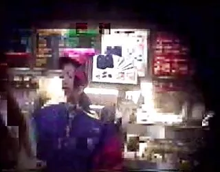 La jeune fille mcdonald porter télécommande vibromasseur salope francaise gratuit