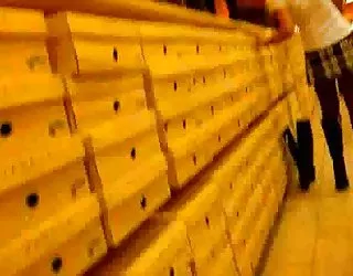 Sanz bourre dans le magasin de chaussures de upskirt sans culotte film porno gratuit en francais