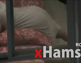 Vue de la fenêtre - la belle arabe cul sex prono