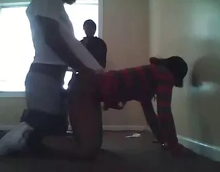 Tandis que son amie f porno femme tres chaude