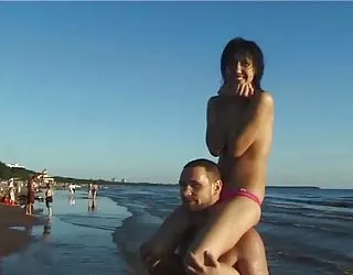 Franche nu naturiste teen cul sur la plage publique site de salope