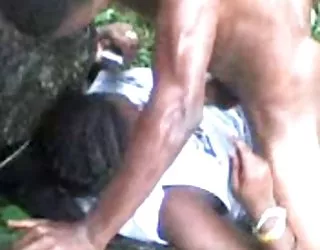 große noir antillaiseбыл baiser dans les bois film porho