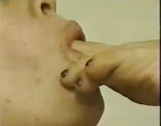 Lesbiennes lèchent les pieds (sans son) sexe video porno