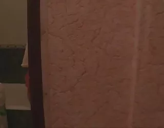 Suesses fille tinie dans les universités klein observe histoire de sexe