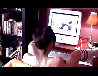 Attrapé se masturber photos de femmes toutes nues