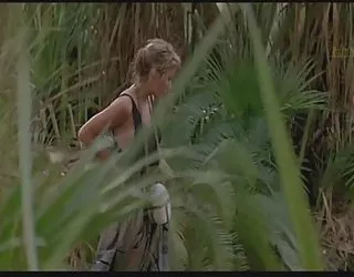 Linda kozlowski jolie femme toute nue