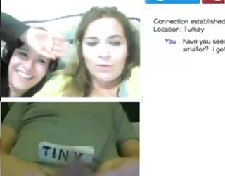 2 hot turcs dames se moquent de ma taille sur la caméra grosse salope porno