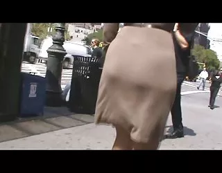 Bootytours latina chien nu