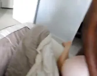 La maman reçoit sex pornou