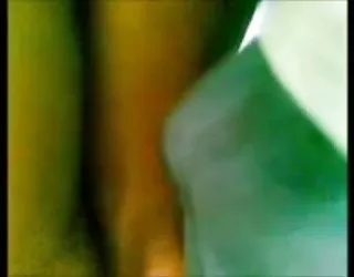 Encoxada 129: une blonde en jeans-short en bus oui. film xx