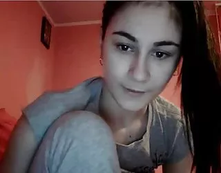 Un adolescent sur la caméra femme chaude qui baise