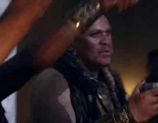 Ellen - spartacus la guerre des damnés pute a gros nichon