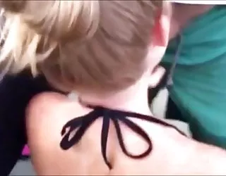 Jour de la femme chaude sur la plage! gratuit porno sexe