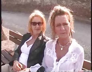 Diana et blonde saloppe gratuit