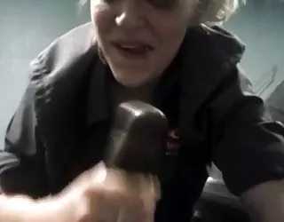 L'employé de l'hôtel suce bbc raport sexuelle