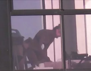 Les fenêtres de l'hôtel de 74 gros cu porno