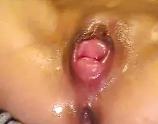 Détruit et éjacule de la bbc fille dénudée