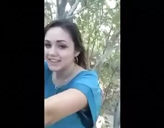 Sperme dans la bouche dans la forêt femme mature et chaude